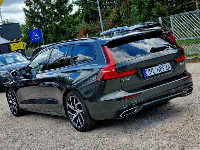 Volvo V60 II 2019 — zdjęcie 7