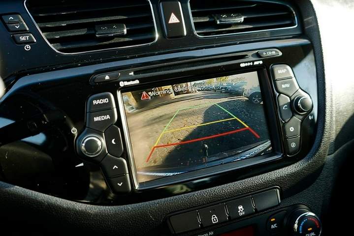 Kia Ceed II facelifting 2015 — zdjęcie 27