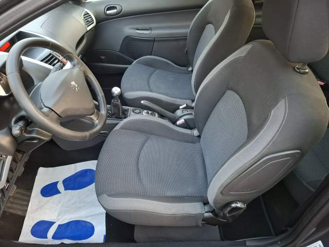 Peugeot 206 2009 — zdjęcie 28