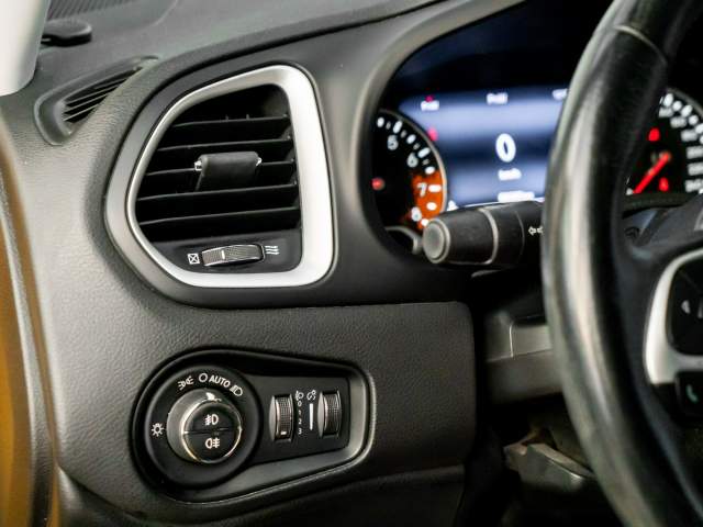 Jeep Renegade I 2014 — zdjęcie 21