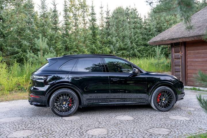 Porsche Cayenne III 2022 — zdjęcie 16