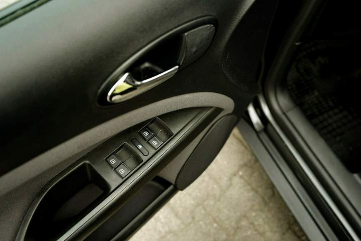 SEAT Altea I facelifting 2010 — zdjęcie 13