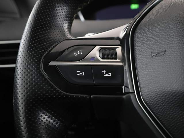 Peugeot 3008 II 2018 — zdjęcie 32