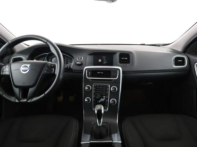 Volvo S60 II facelifting 2015 — zdjęcie 15