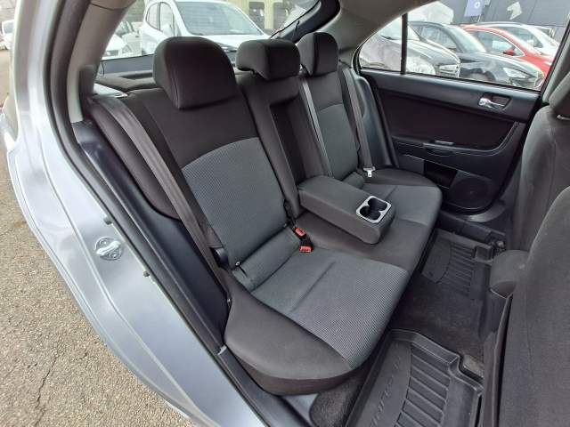 Mitsubishi Lancer X 2009 — zdjęcie 22
