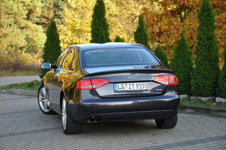 Audi A4 IV (B8) 2011 — zdjęcie 15