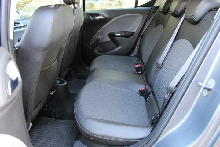 Opel Corsa E 2015 — zdjęcie 16
