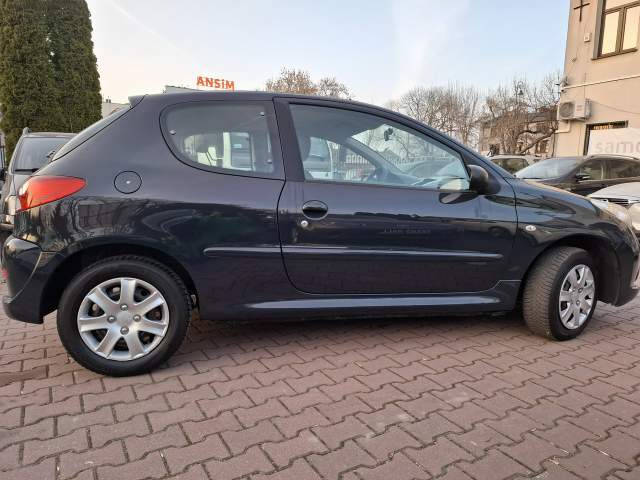 Peugeot 206 2009 — zdjęcie 8