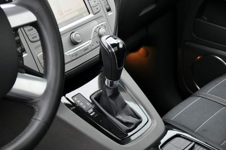 Ford Kuga I 2011 — zdjęcie 35