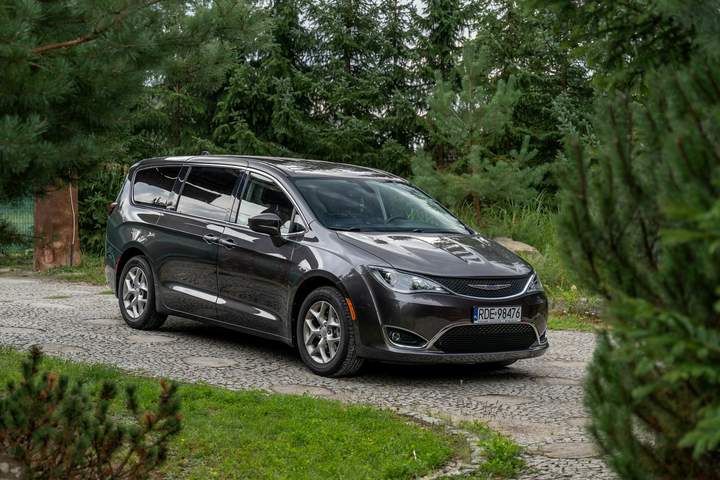Chrysler Pacifica RU 2019 — zdjęcie 25