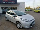 Ford Fiesta Mk6 facelifting 2014 — zdjęcie 1
