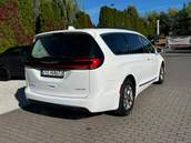 Chrysler Pacifica RU facelifting 2022 — zdjęcie 4