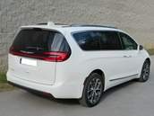 Chrysler Pacifica RU facelifting 2021 — zdjęcie 6