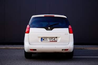 Peugeot 5008 I facelifting 2014 — zdjęcie 5