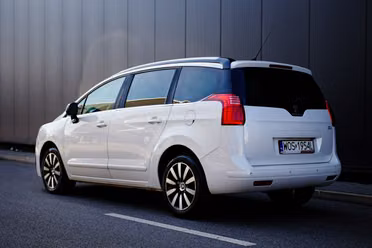 Peugeot 5008 I facelifting 2014 — zdjęcie 3