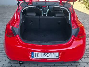 Opel Astra J 2010 — zdjęcie 6