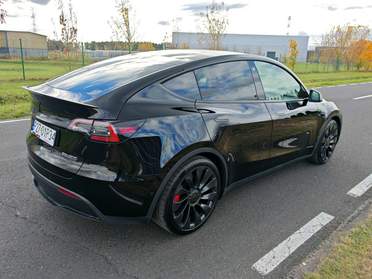 Tesla Model Y I 2022 — zdjęcie 5