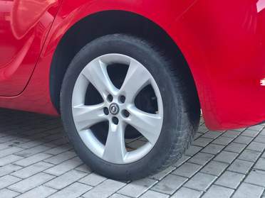 Opel Astra J 2010 — zdjęcie 5