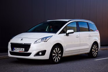 Peugeot 5008 I facelifting 2014 — zdjęcie 1
