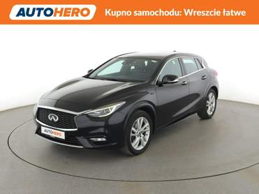 Infiniti Q30 2017 — zdjęcie 1