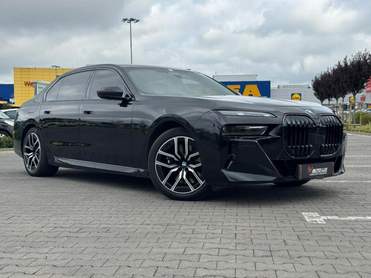 BMW 7 serii VII (G70) 2024 — zdjęcie 1
